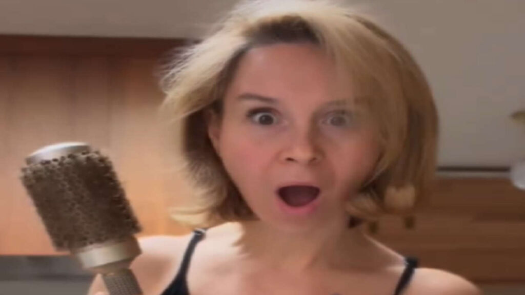 La donna condivide il modo "giusto" per pulire una spazzola per capelli