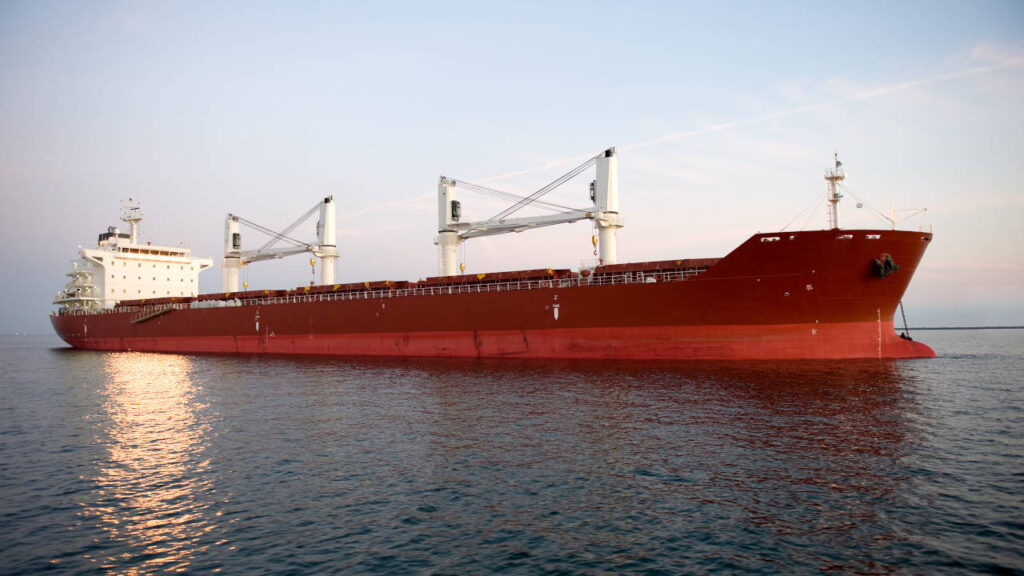 nave rosso scafo